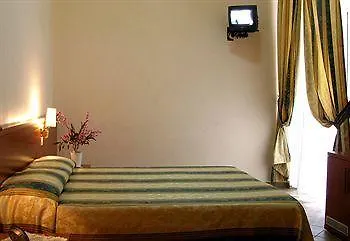 Oasi Pensión 4*