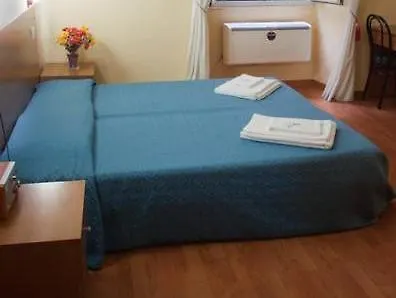 Oasi Pensión 4*